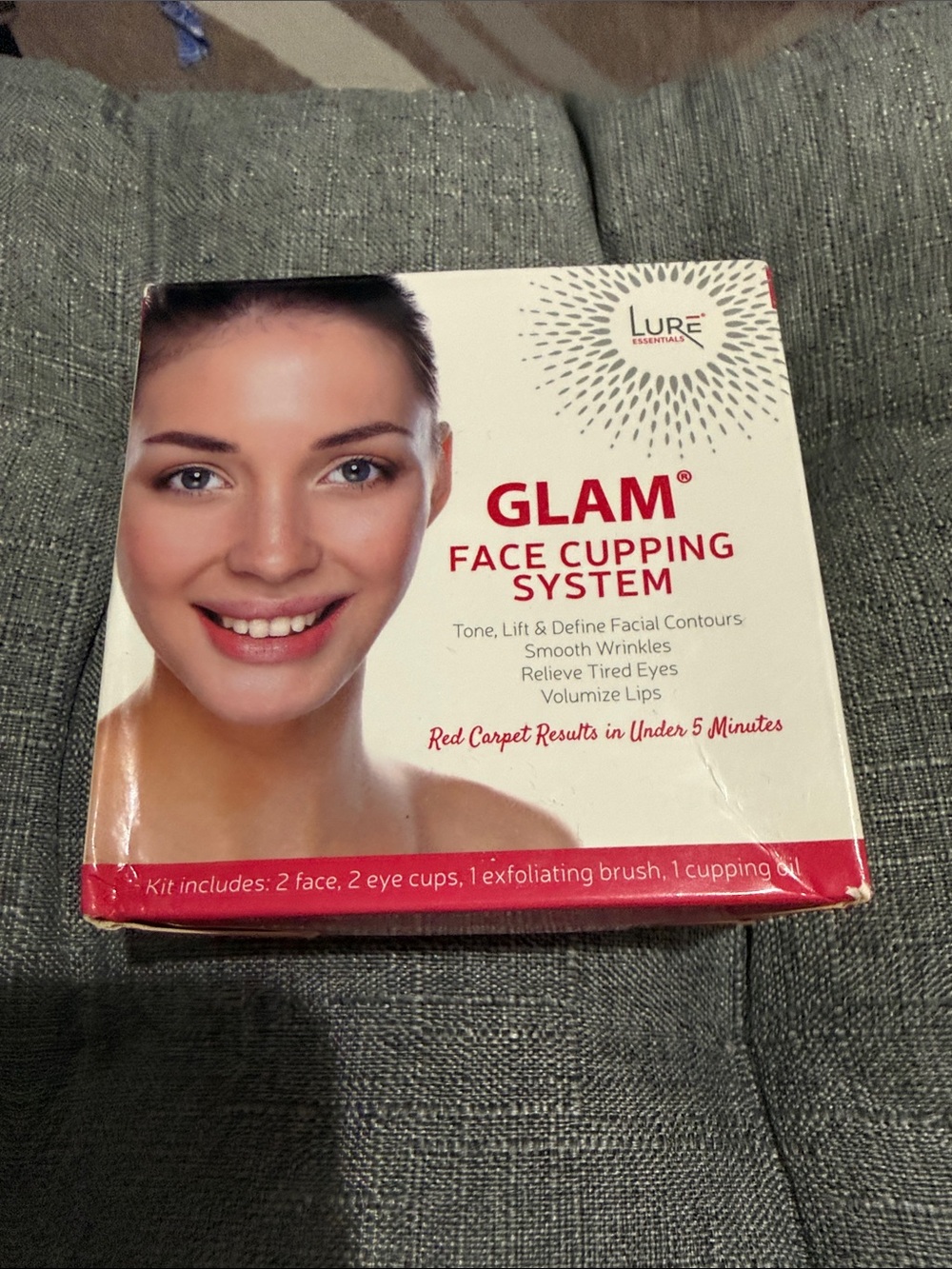 Essentials GLAM Face Cupping System - Red & White